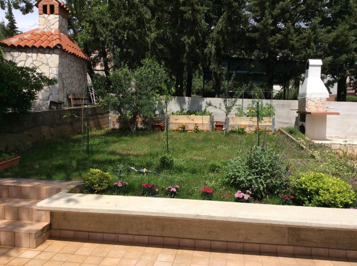 Apartment Pin Pinezići Εξωτερικό φωτογραφία