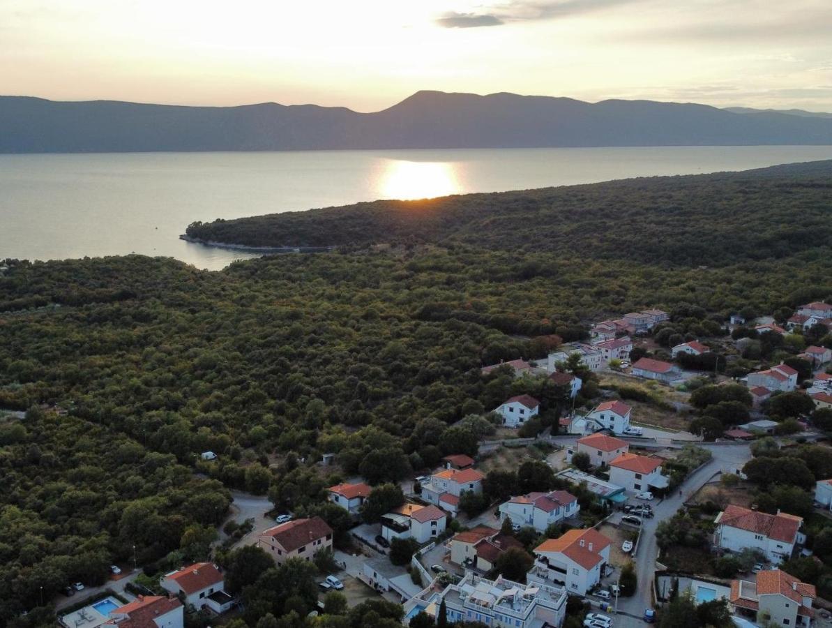 Apartment Pin Pinezići Εξωτερικό φωτογραφία